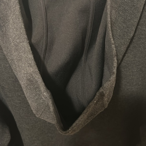 Lululemon large stratum hoodie - Picture 6 of 7
